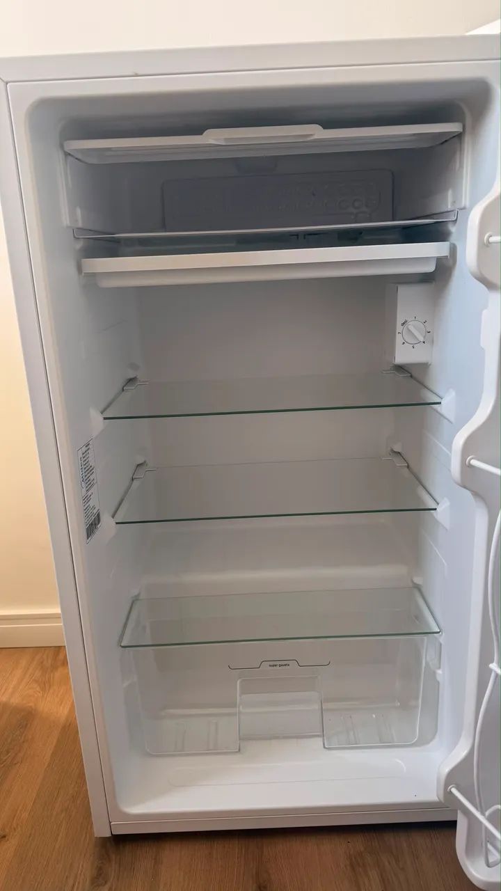 Frigobar midea 93L branco bivolt  - Foto 3