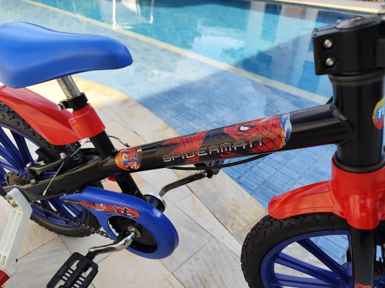Bicicleta infantil Homem Aranha  - Foto 2