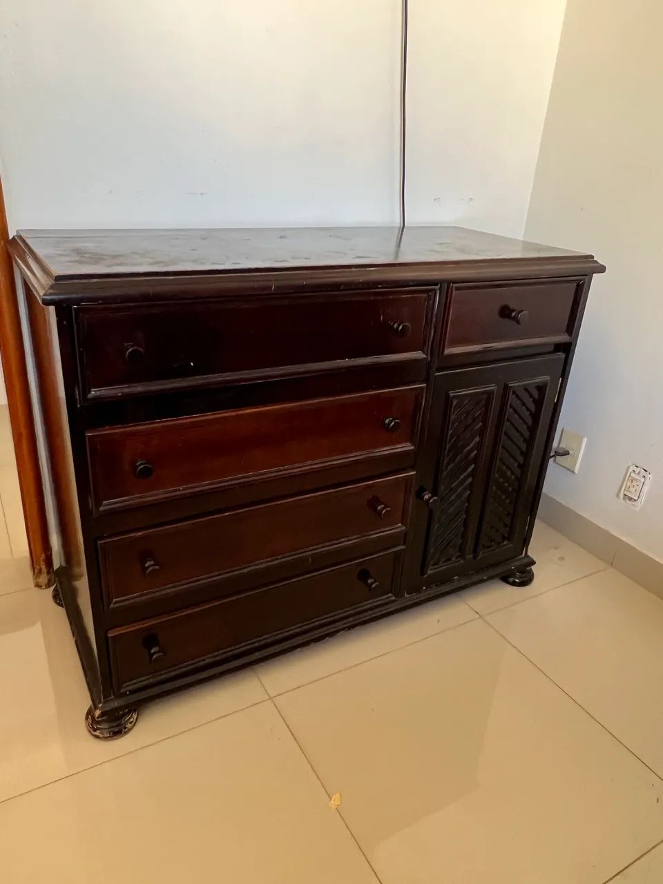 Vendo cômoda 