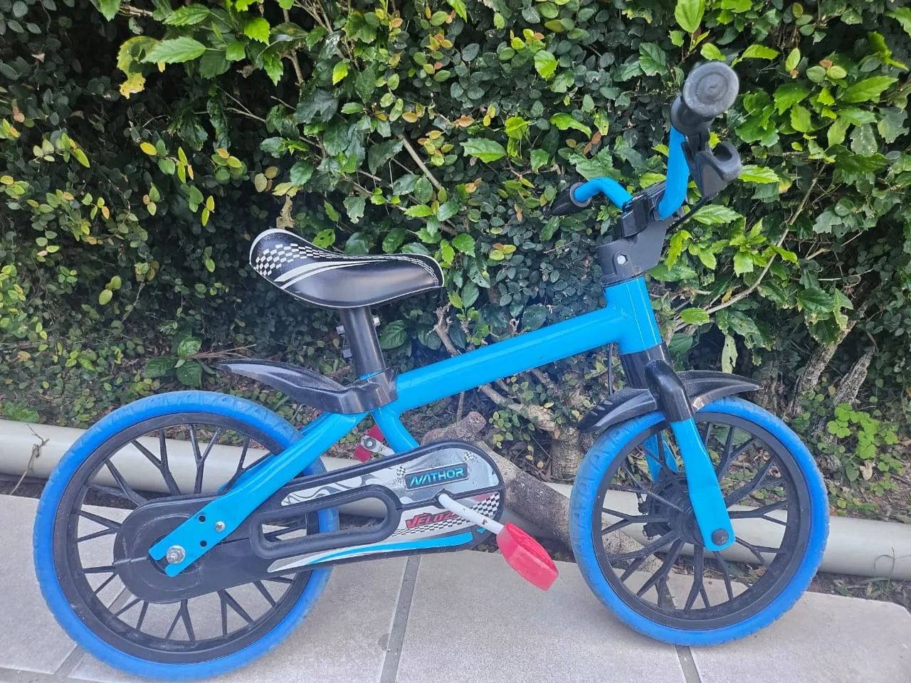 Vendo bicicleta infantil aro 12