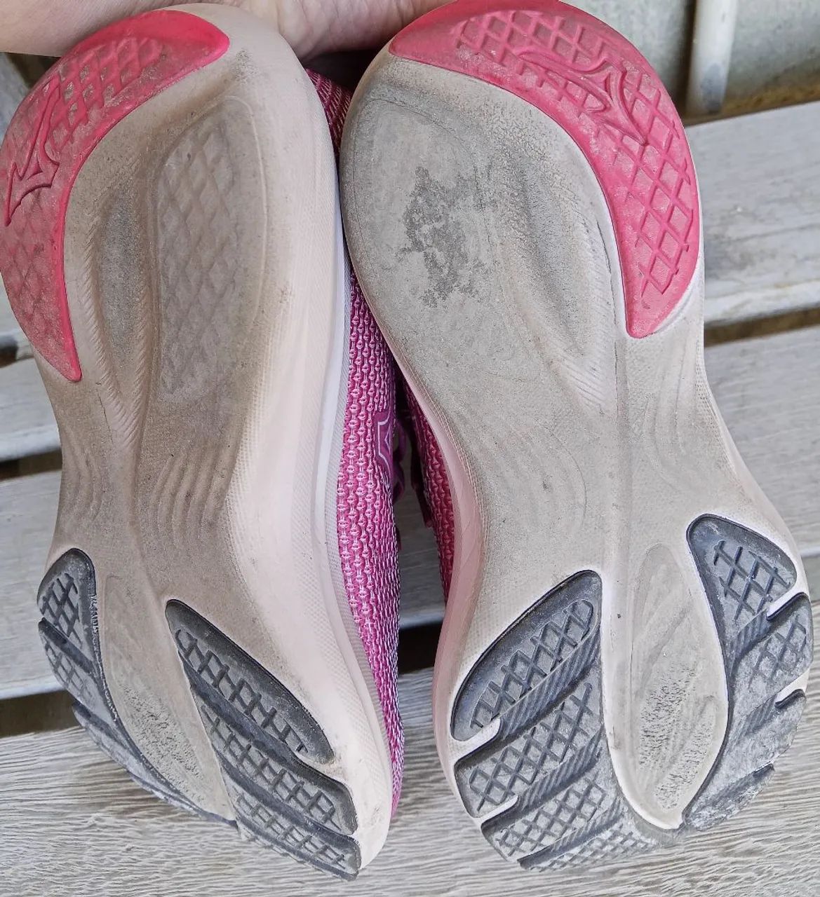 Tênis Mizuno Bordô Número 35. - Foto 2