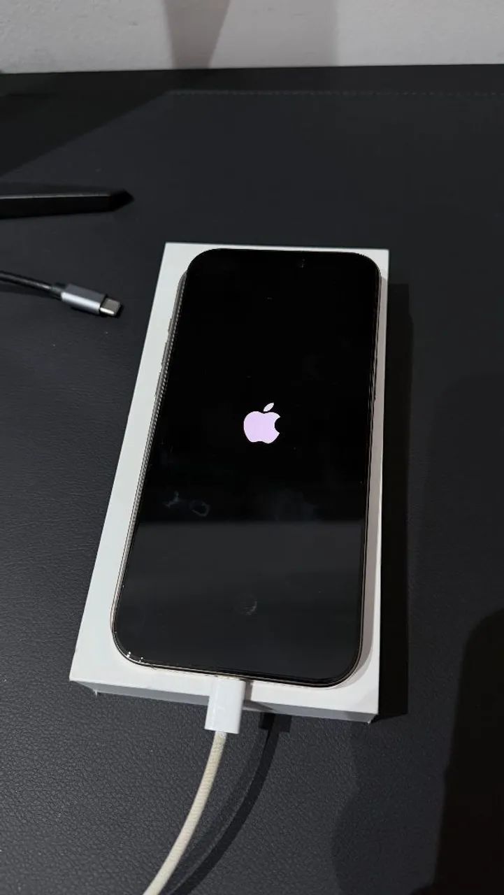 iPhone 16 pro max - Foto 2