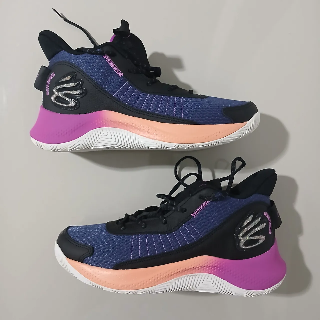 ガレーラ セット ③ Tênis Under Armour Curry 3Z7 - 42 - Calçados Esportivos - Cacuia