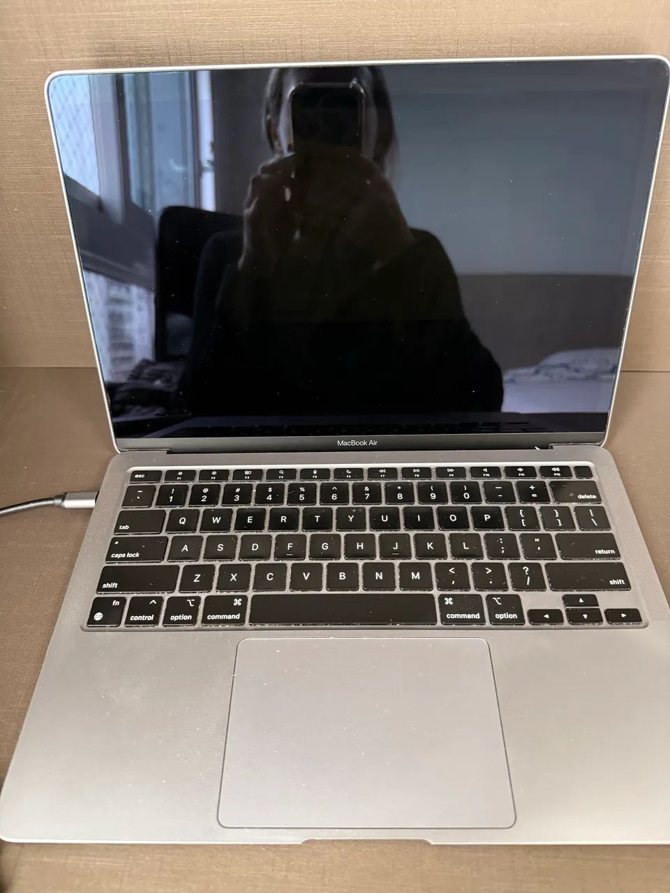 MACBOOK AIR M1 
