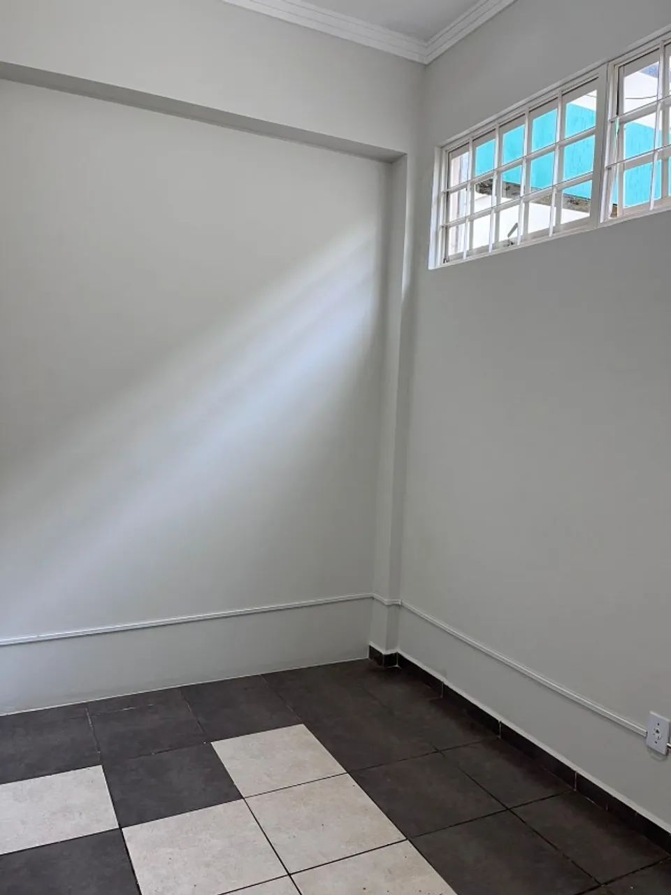 Aluga-se Sala Comercial Iracemápolis/SP 
