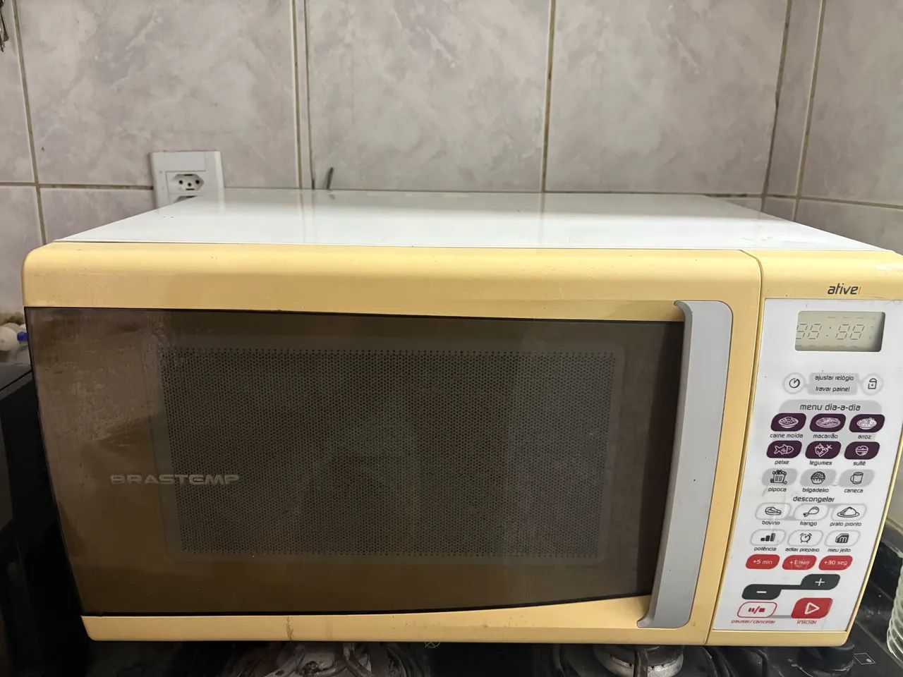 Vendou microondas Brastemp 30 litros 