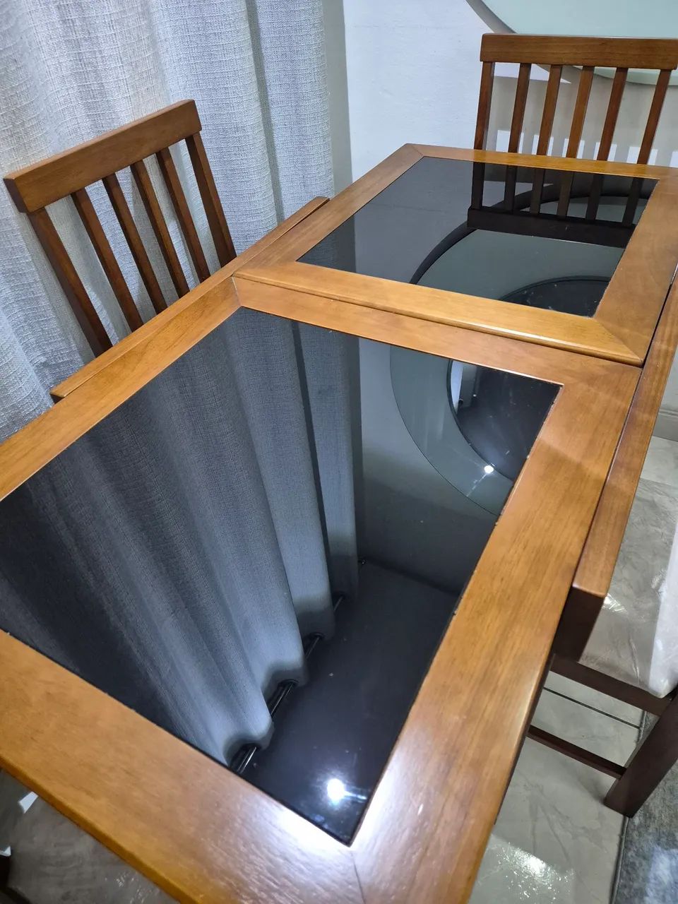 MESA MADEIRA MACIÇA RETRÁTIL COM 4 CADEIRAS - Foto 4