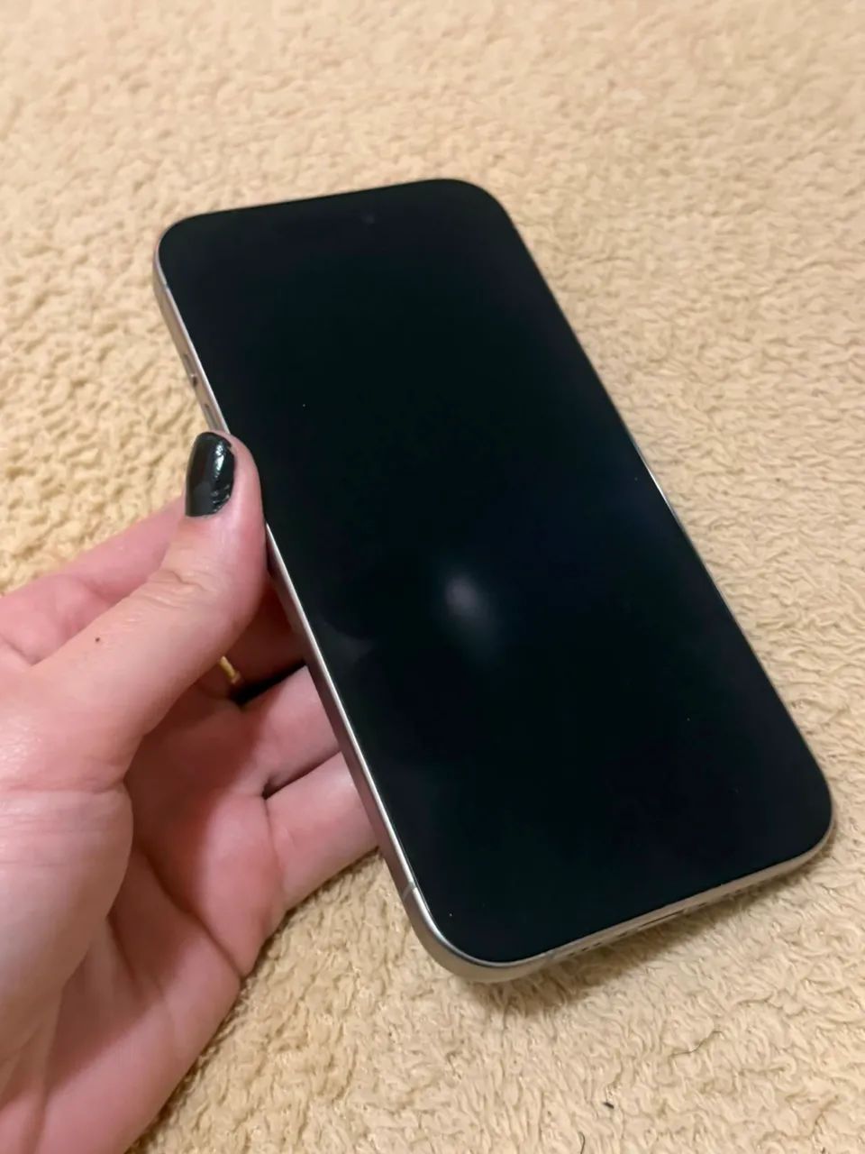 iPhone 15 Pro - 256G - Totalmente Blindado - Foto 2