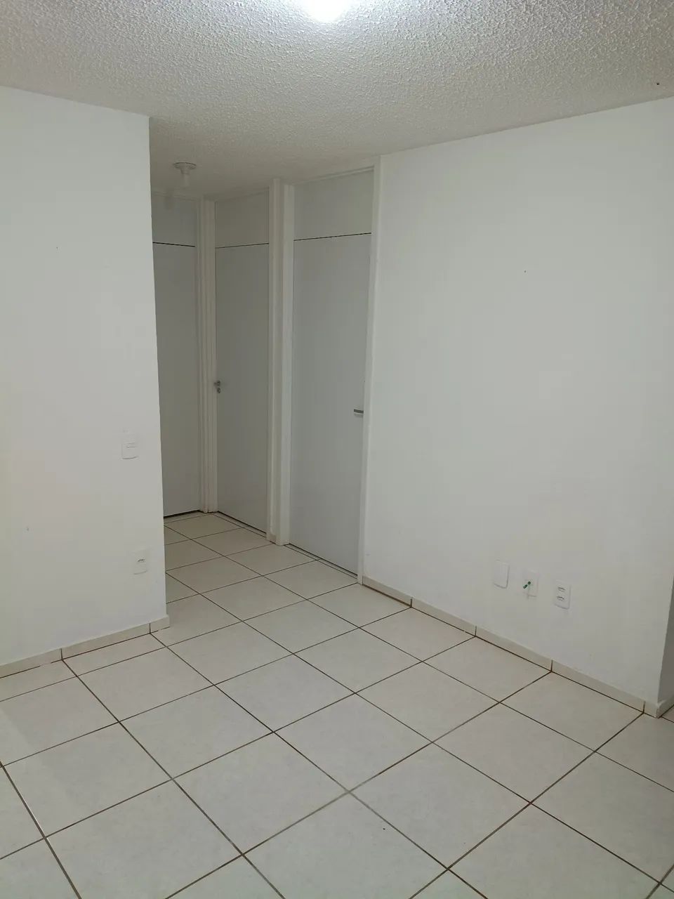 ALUGA-SE APARTAMENTO - TOTAL VILLE PITANGUEIRAS? - Foto 4