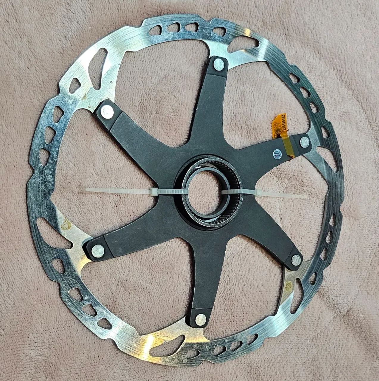 Disco Rotor traseiro Shimano Deore XT Ice-Tech 203 mm - Foto 2