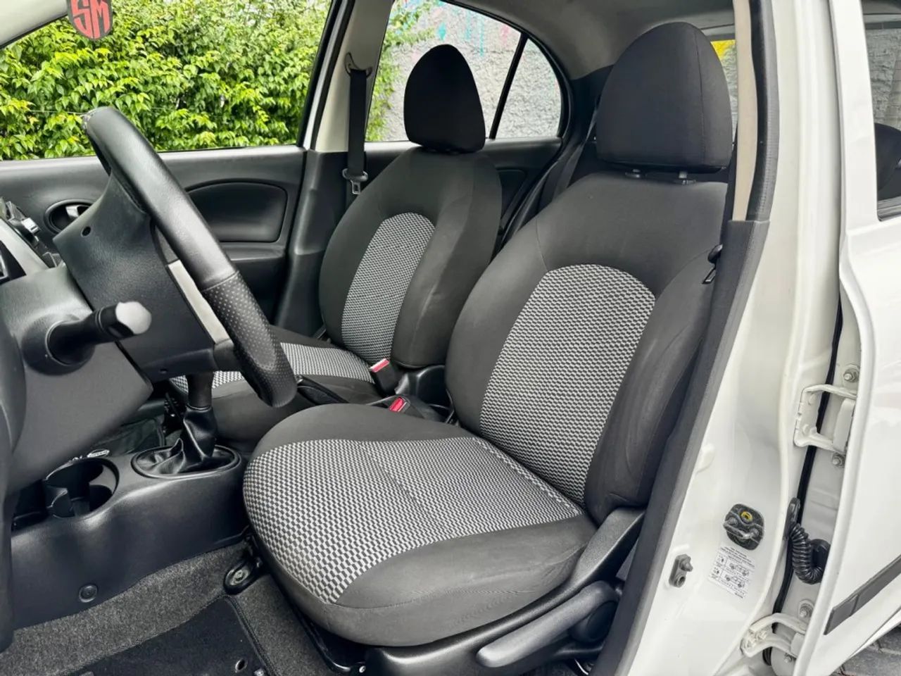 Nissan March S 1.0 12V Flex 5p, foto 6 de 9