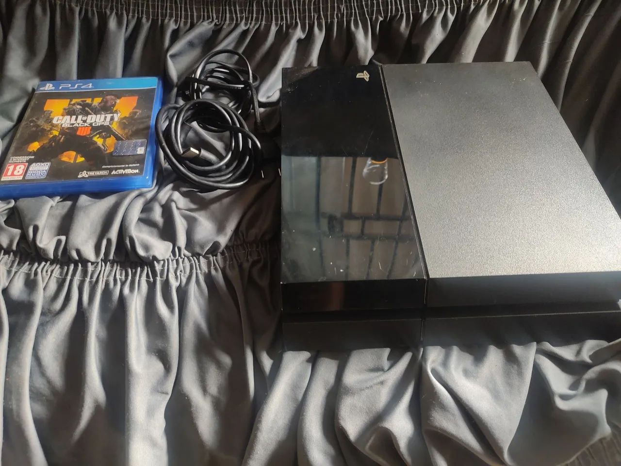 Ps4 com jogos - Foto 4