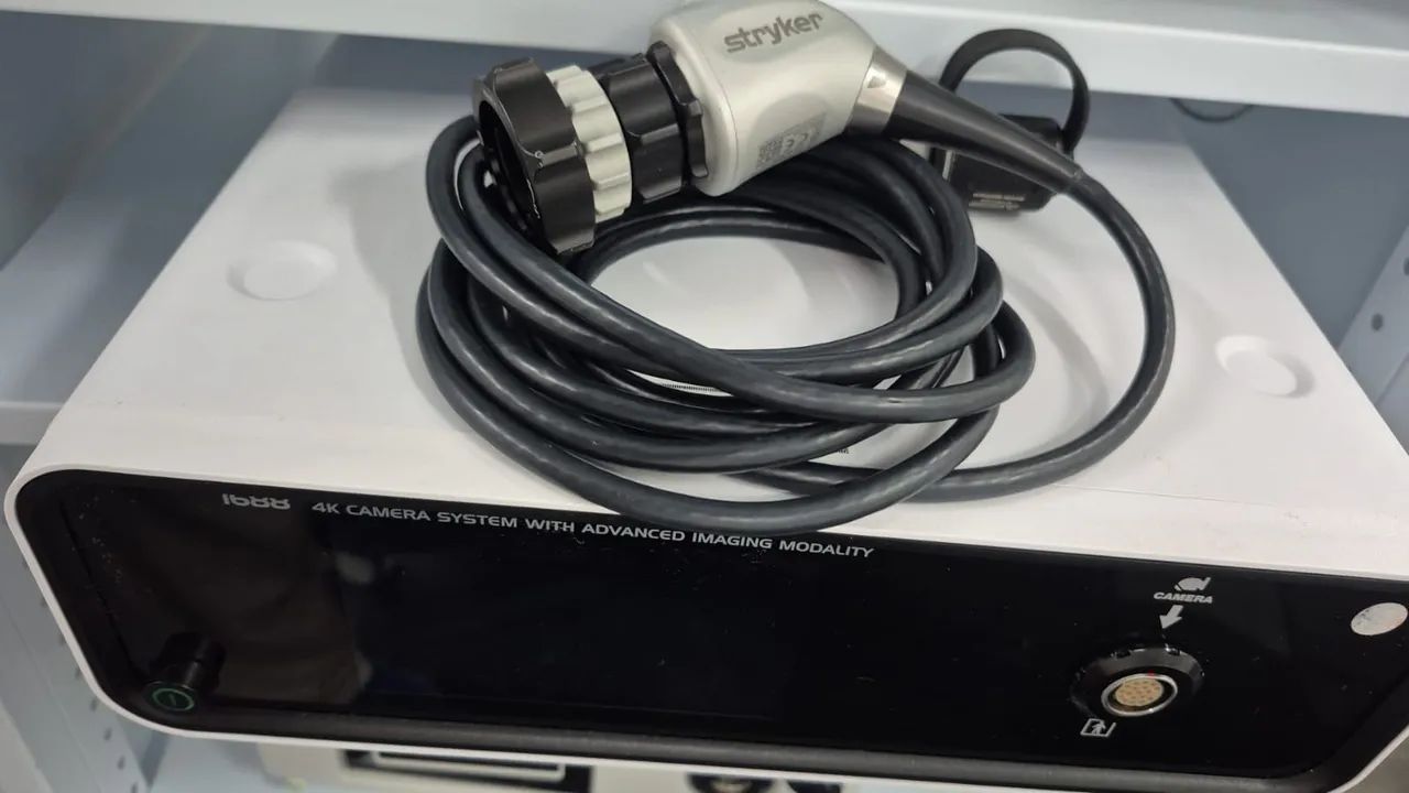 Processadora com câmera 4K Striker modelo 1688.