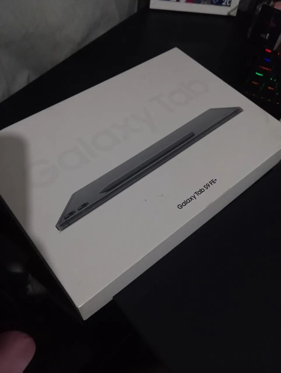 Samsung tab S9 FE+ 8GB RAM e 128GB de armazenamento 