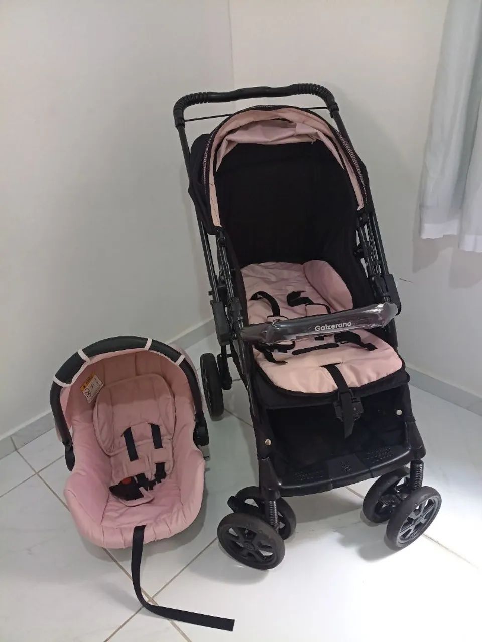 Carrinho de passeio e bebê conforto  - Foto 3