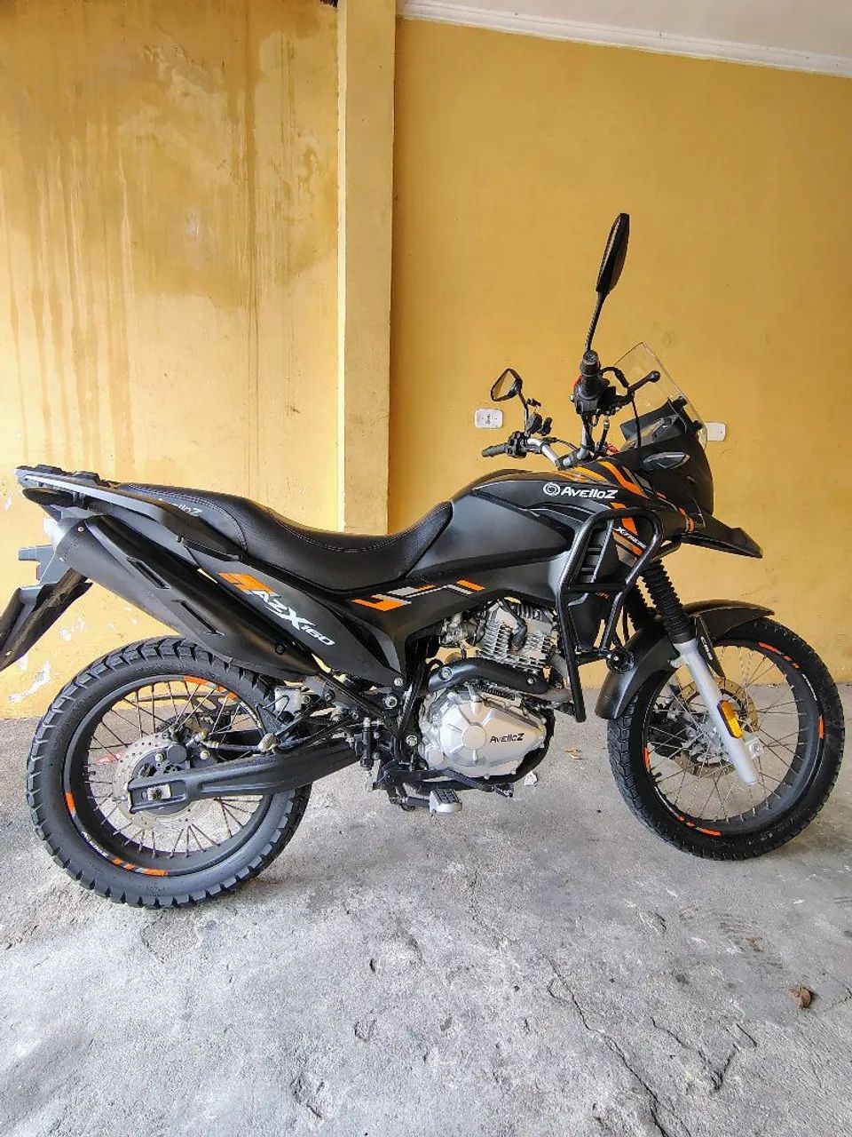 Avelloz AZ Xtreme 160 