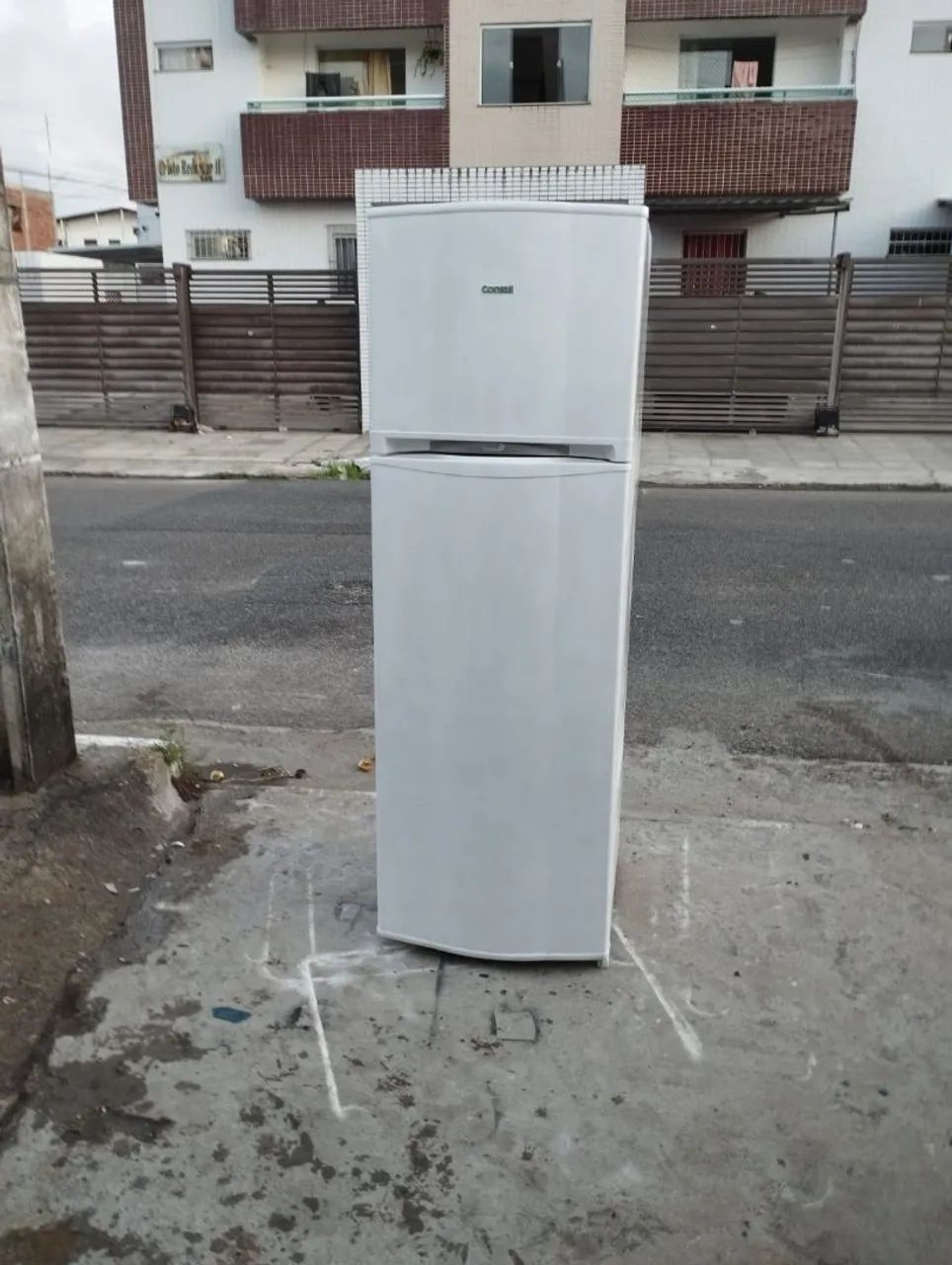 Geladeira Consul Frost Free 