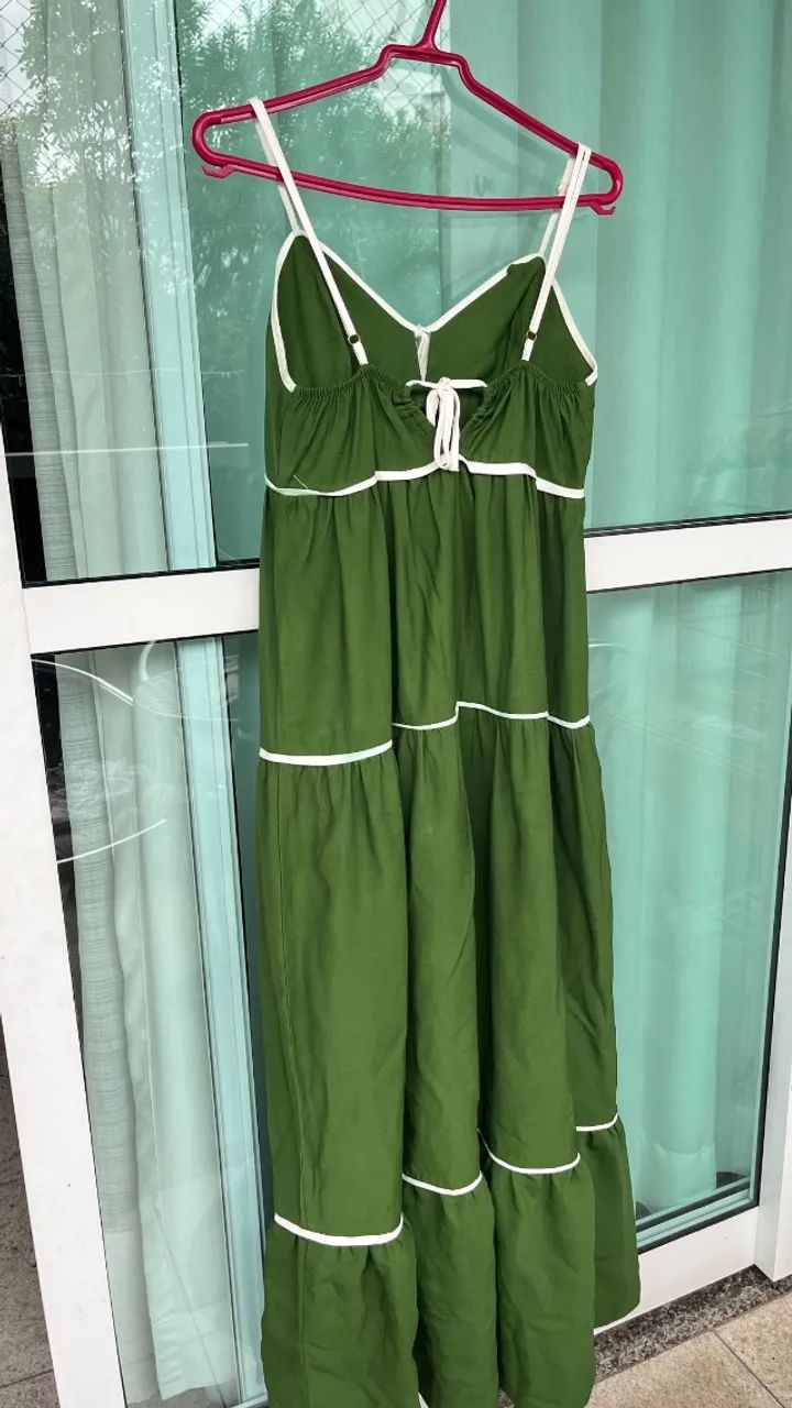 Vestido longo com laço no decote - Foto 2