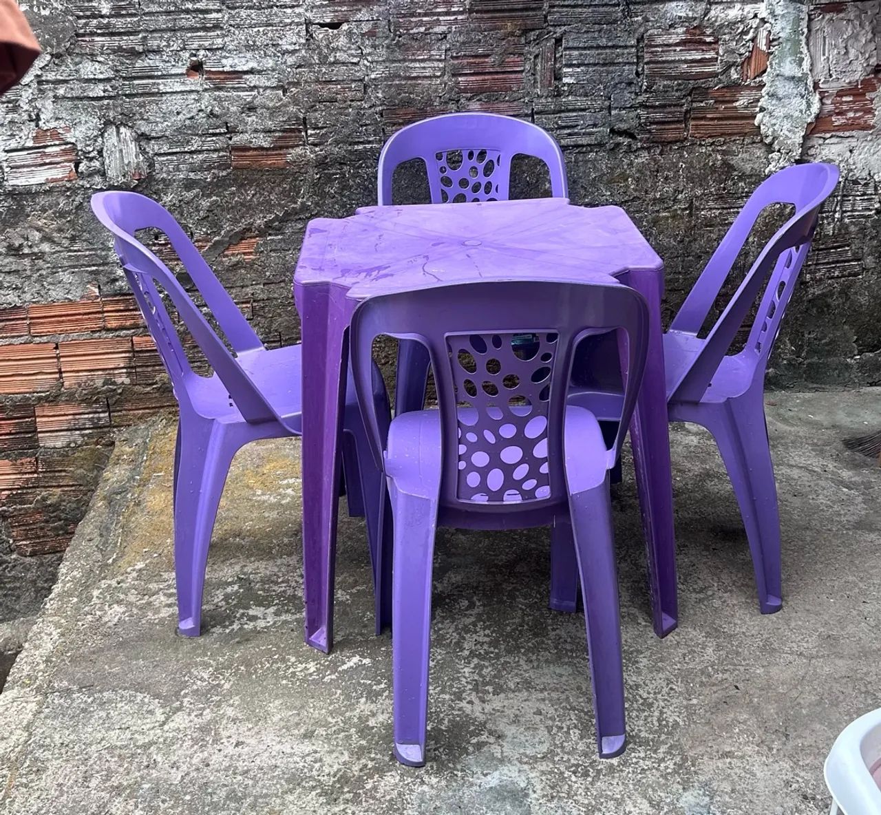 CONJUNTOS DE MESAS E CADEIRAS!