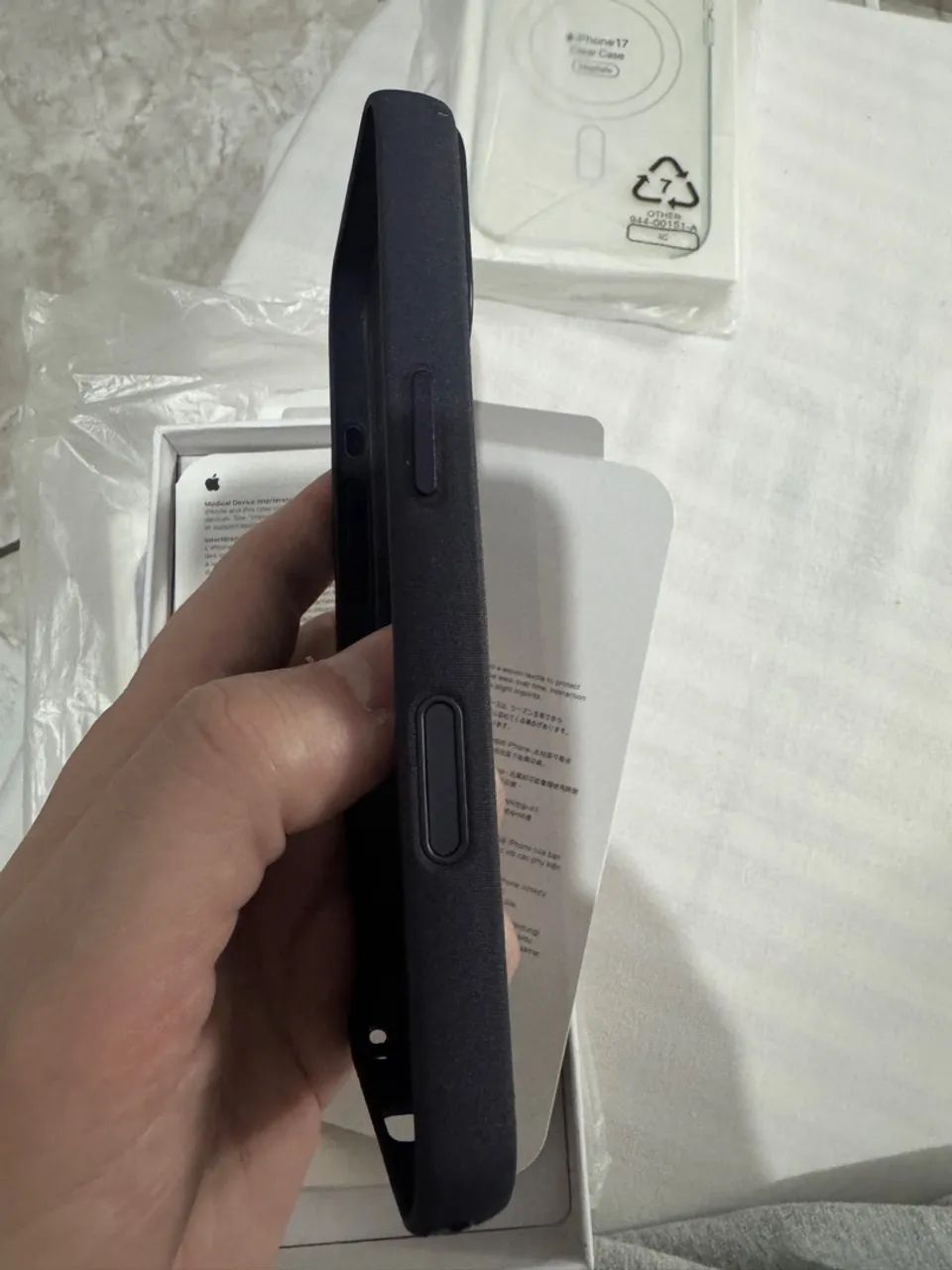 CAPA IPHONE 17 APPLE TECHWOVEN MAGSAFE ORIGINAL - Foto 5