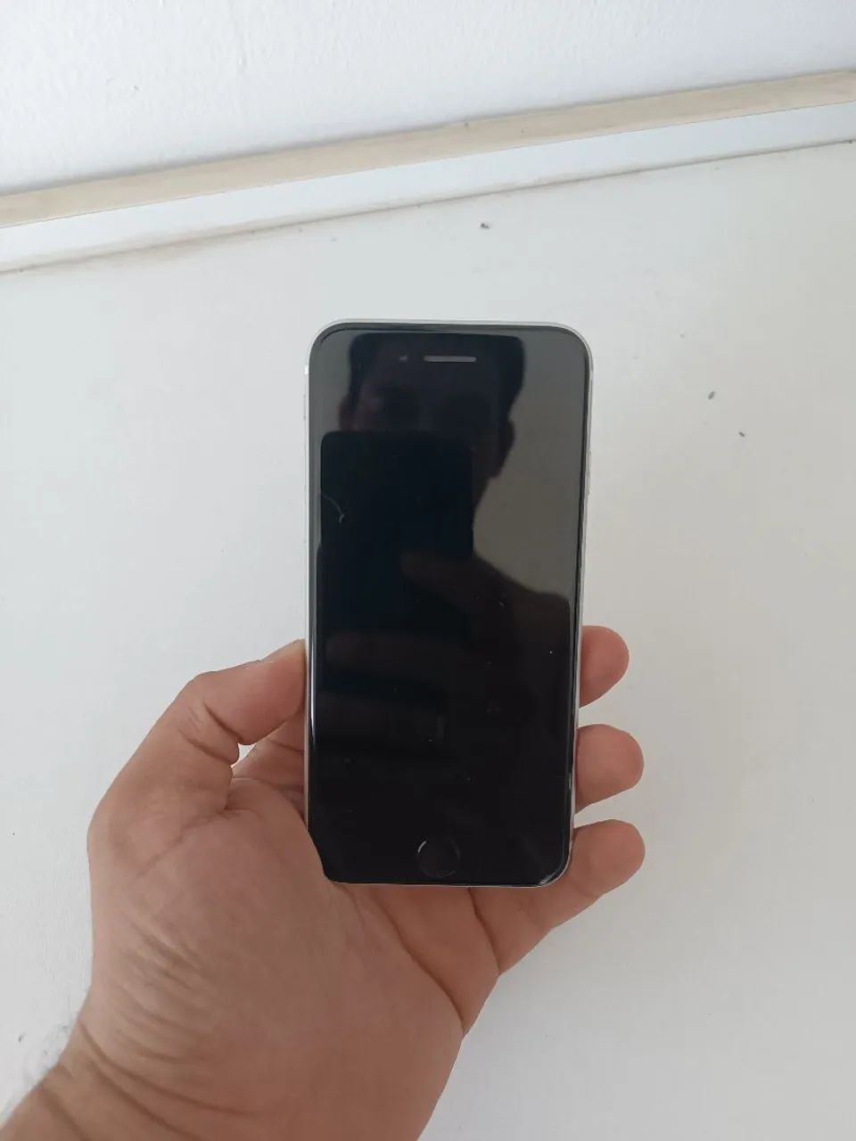 Vendo iPhone SE 2? Geração  - Foto 2