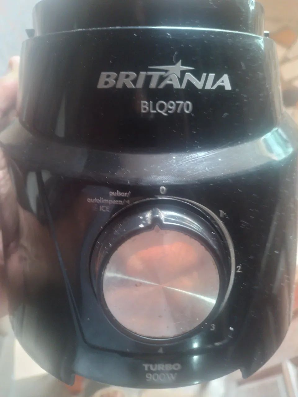 Vendo um liquidificador uma batedeira  uma cafeteira  - Foto 2