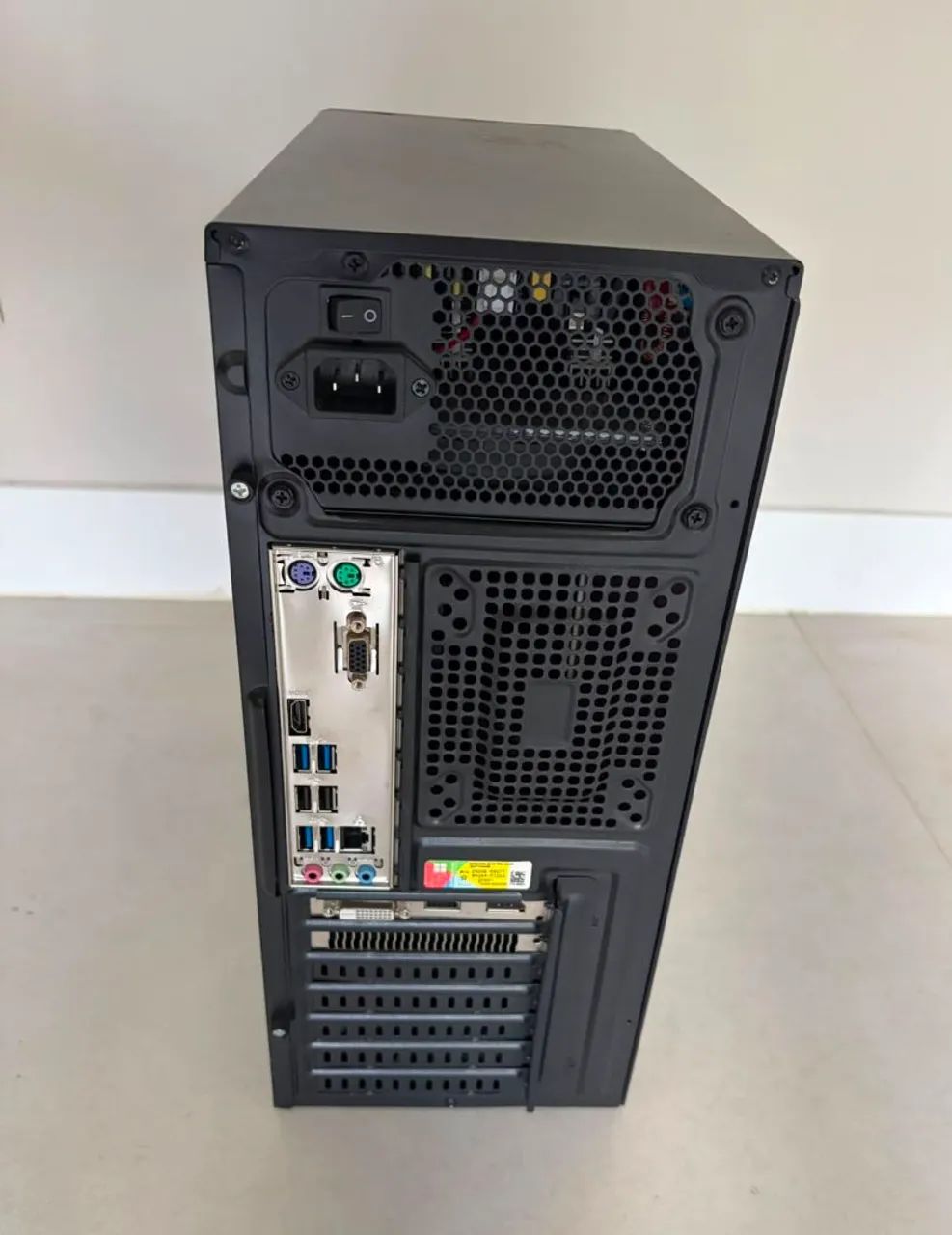 CPU Processador AMD Ryzen 3 3200G  <br><br> - Foto 4