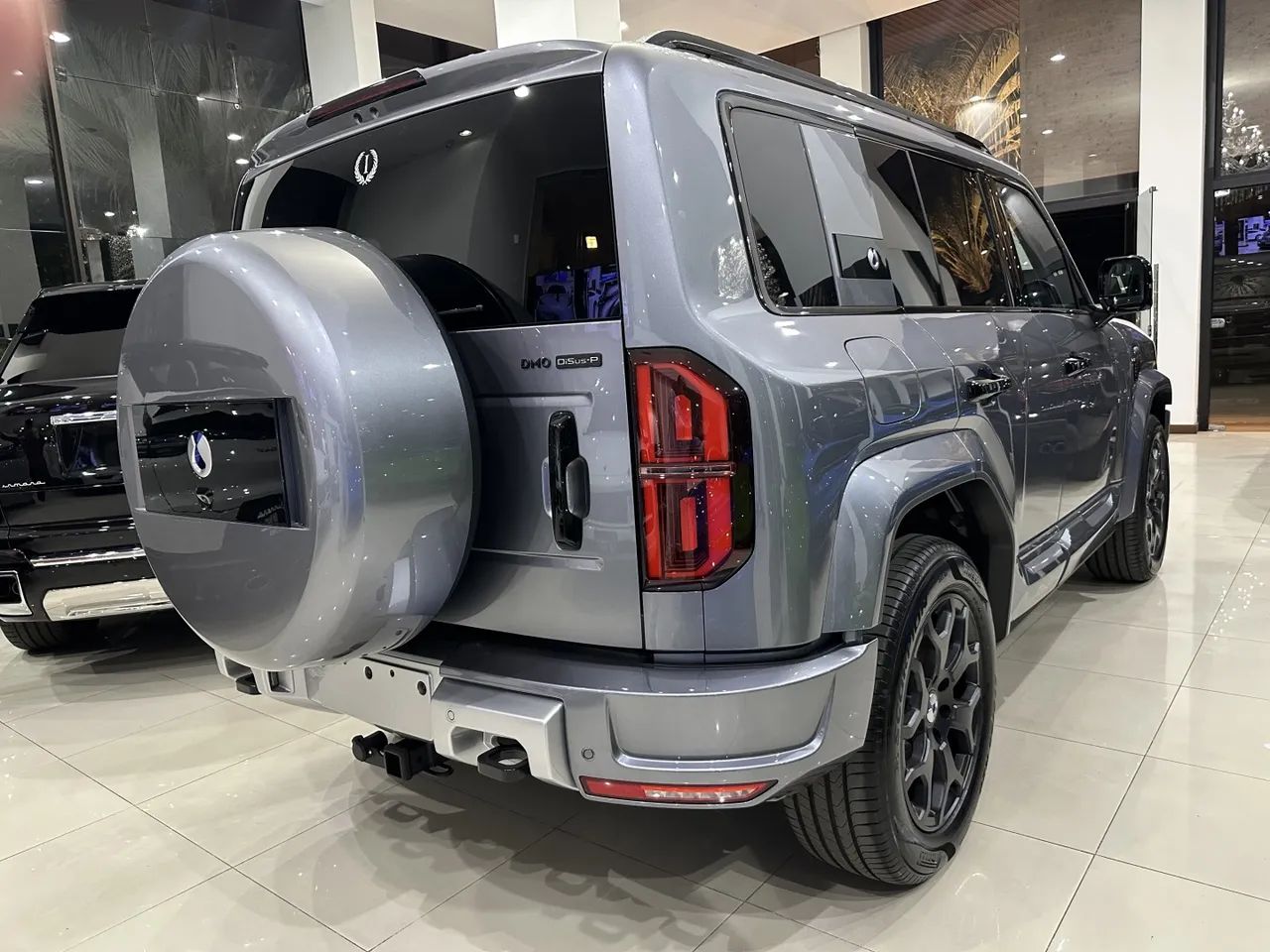 Denza B5 SUV híbrido plug-in, foto 7 de 10