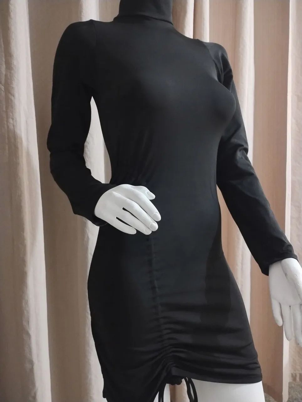 Vestido Preto com Gola maddy - Foto 2