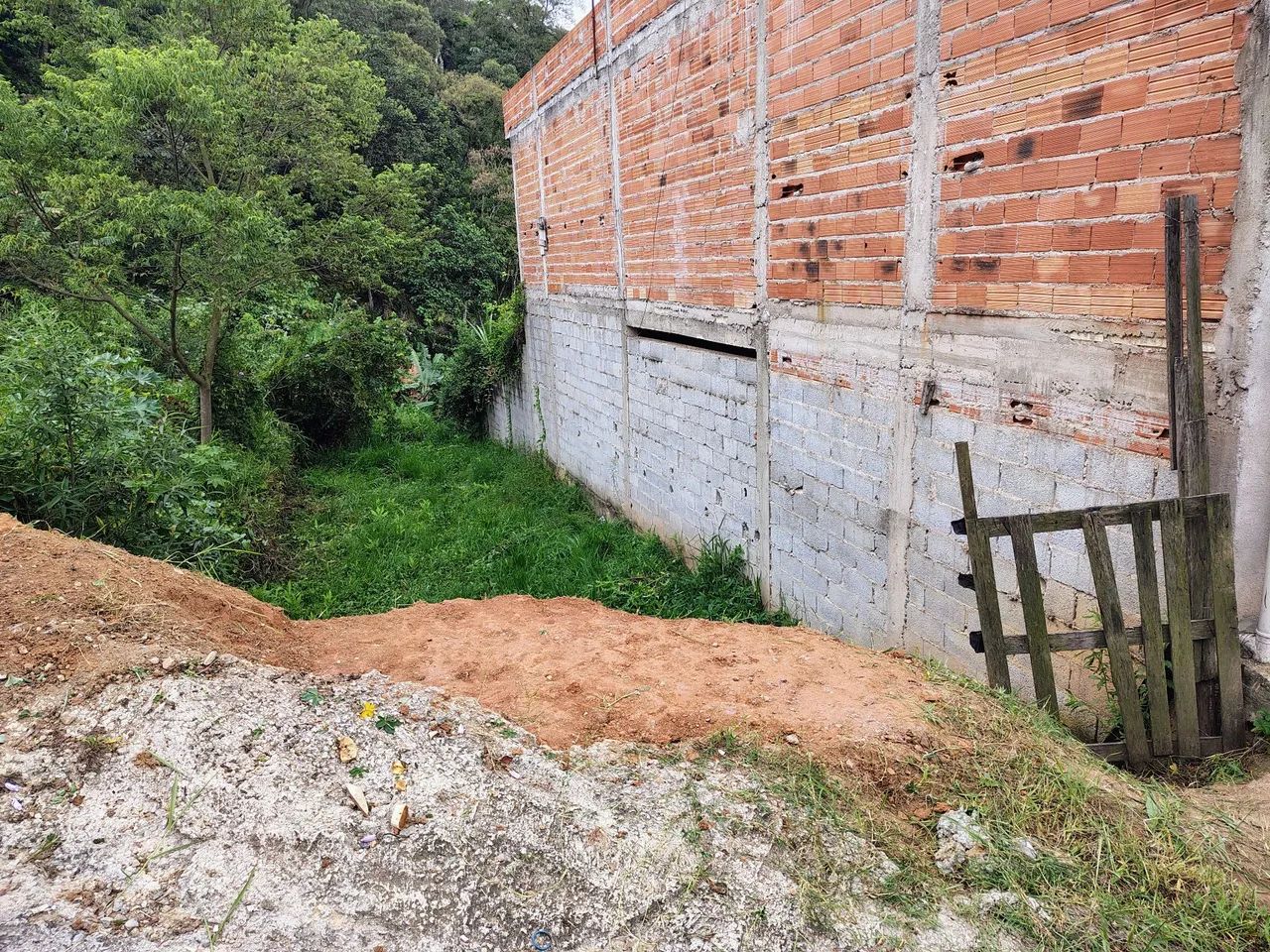 Ótimo terreno pra quem quer construir para morar e ou alugar  - Foto 3