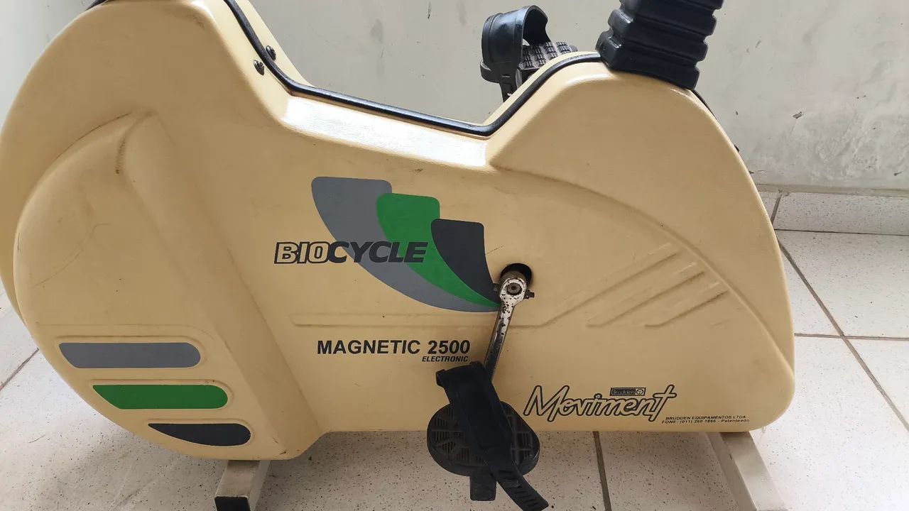 Bicicleta Ergométrica Movement Biocycle Magnetic 2500 - Funcionando - Foto 2