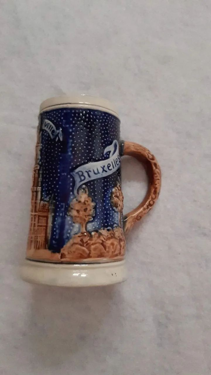 Caneca belga antiga
