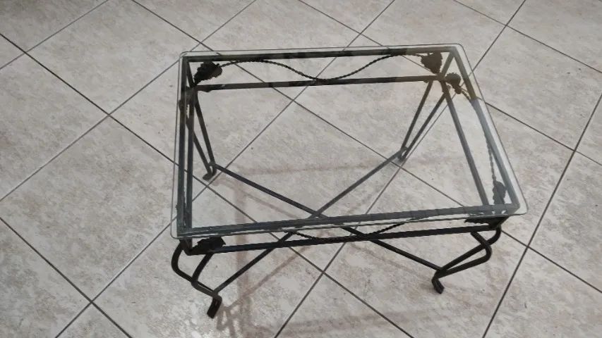 Mesa de Centro ou Canto para Sala