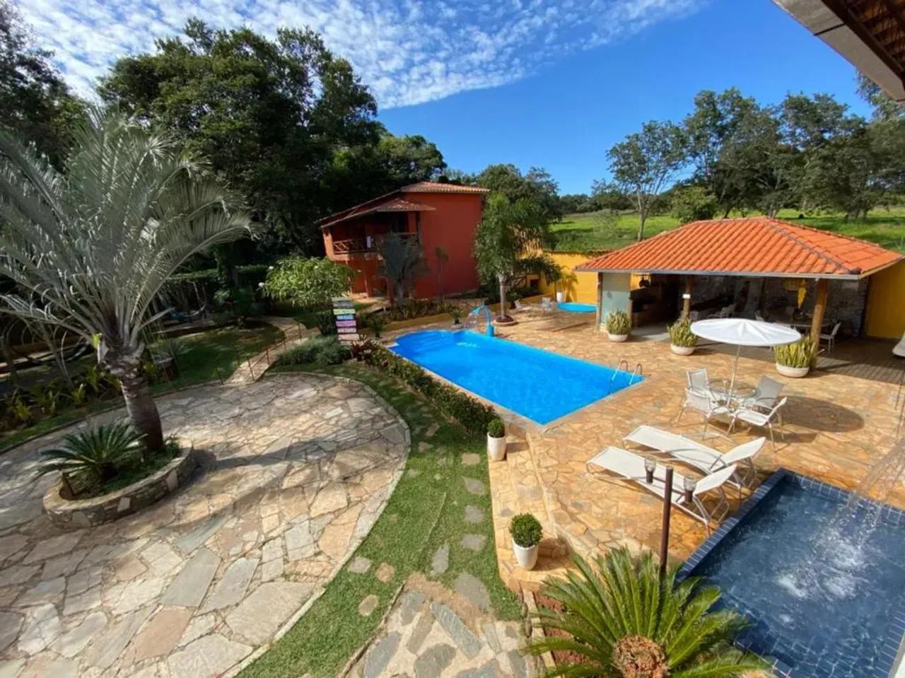 Imóvel para venda possui 2500 metros quadrados com 7 quartos - Foto 4