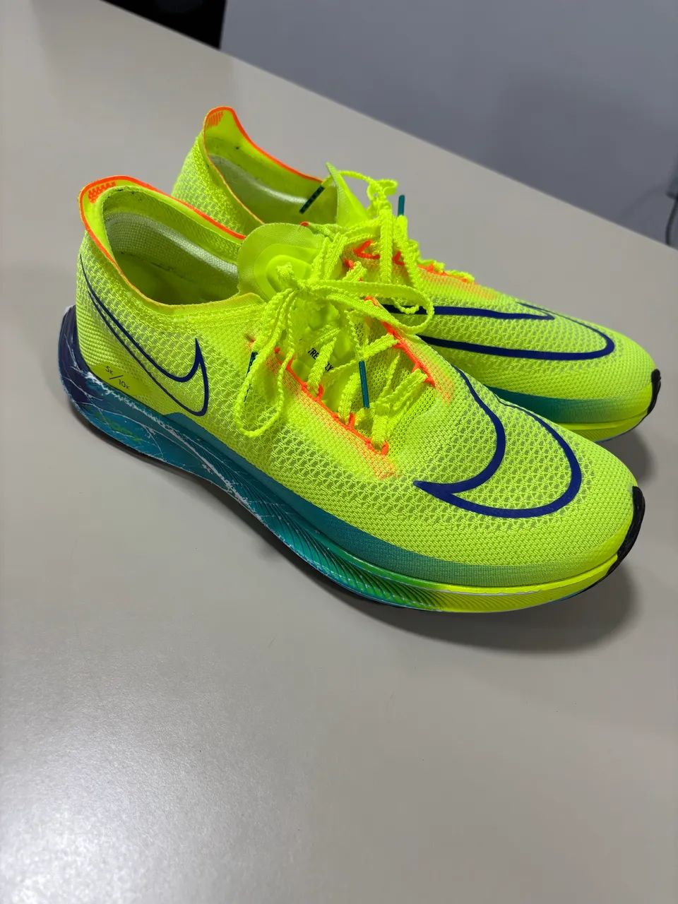 【オリーブさま】94.100.105.7.48 Tênis Nike Zoom GP Challenge 1 Quadra Rápida - Osaka – Laranja e