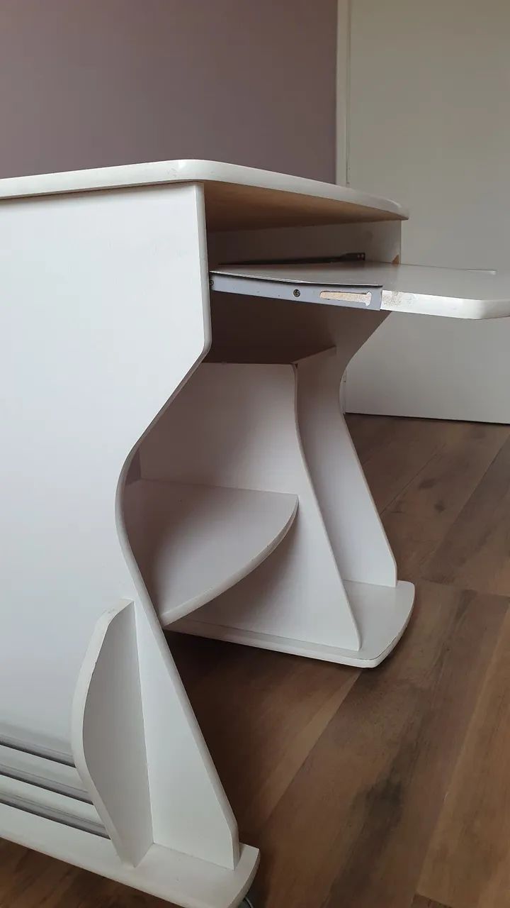 MESA PARA COMPUTADOR  - Foto 4
