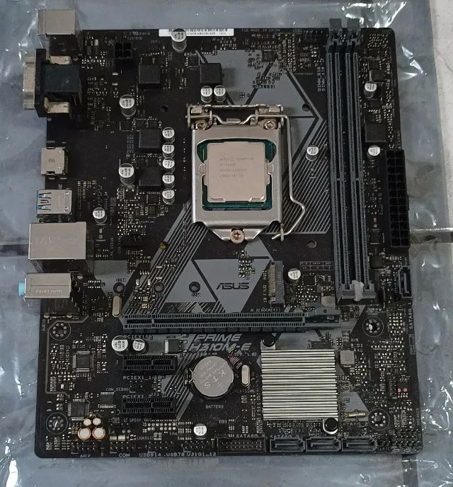 Placa Mãe ASUS + Processador INTEL I5 (COM DEFEITO)