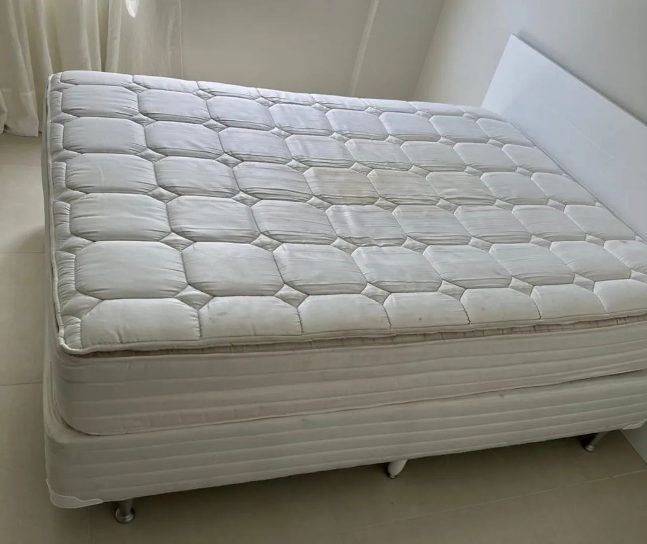 Cama box de casal com colchão e cabeceira Tok Stok - Foto 2