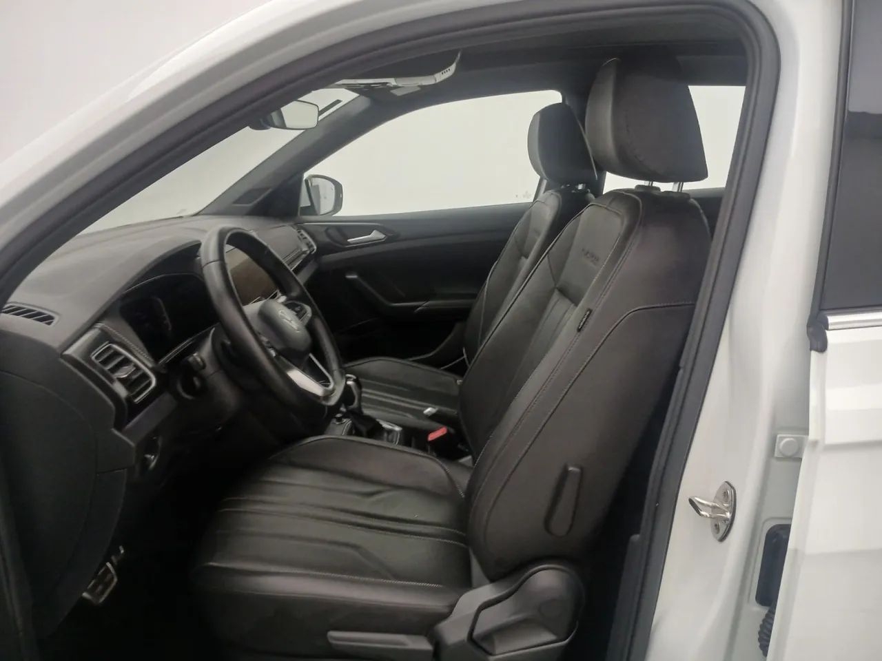 Volkswagen T-Cross Highline 1.4 TSI Flex 16V 5P AUT, foto 16 de 18