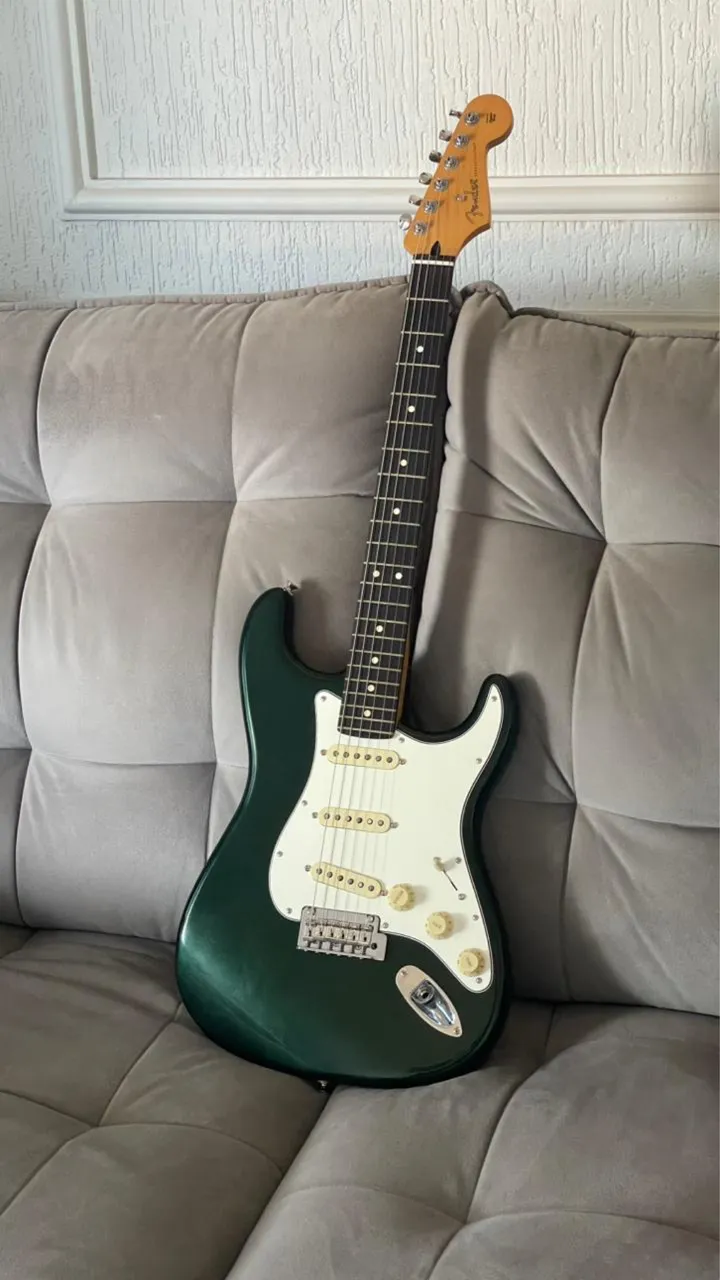 Fender American Professional 2 HSS! - Instrumentos musicais