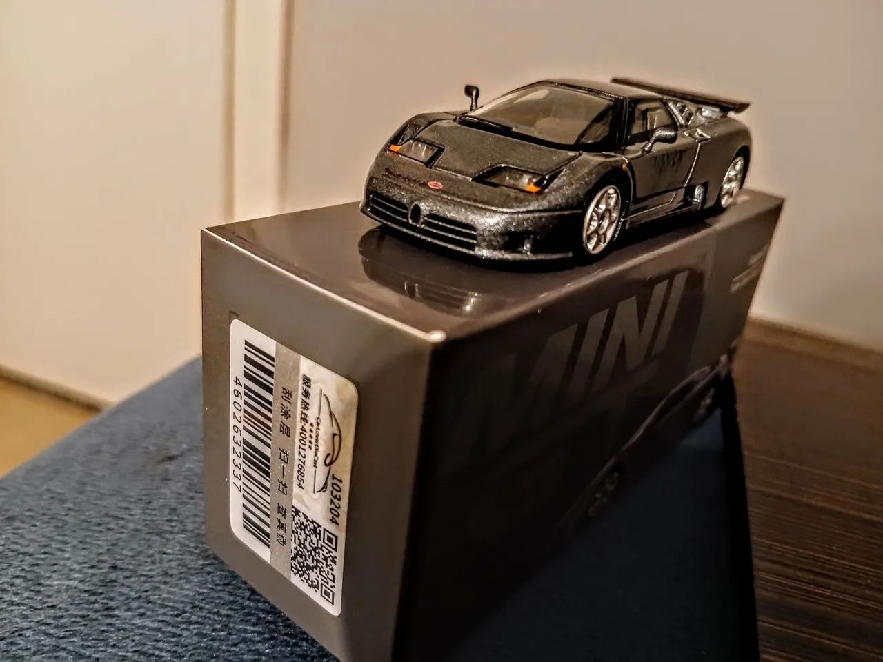 Mini GT Bugatti EB110 1/64 - Foto 2