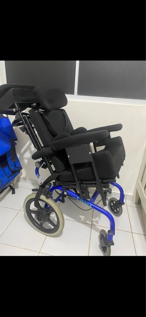 Cadeira de rodas e de banho  - Foto 3