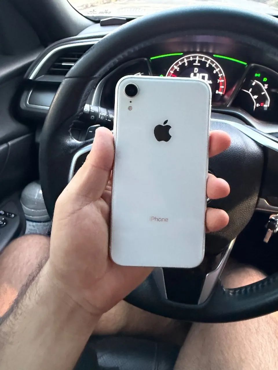 iPhone XR 64GB 100% 