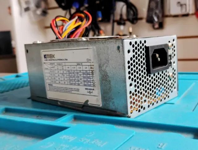 Fonte Micro ATX K-Mex 200W SFX Para Gabinete Slim - Usada