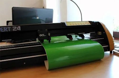 Plotter de recorte eletrônico