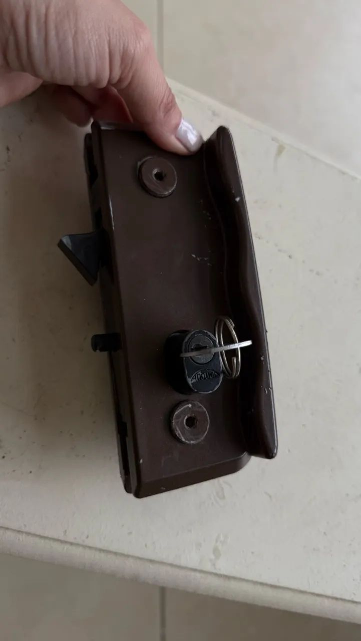 Fechadura para porta de vidro de correr 