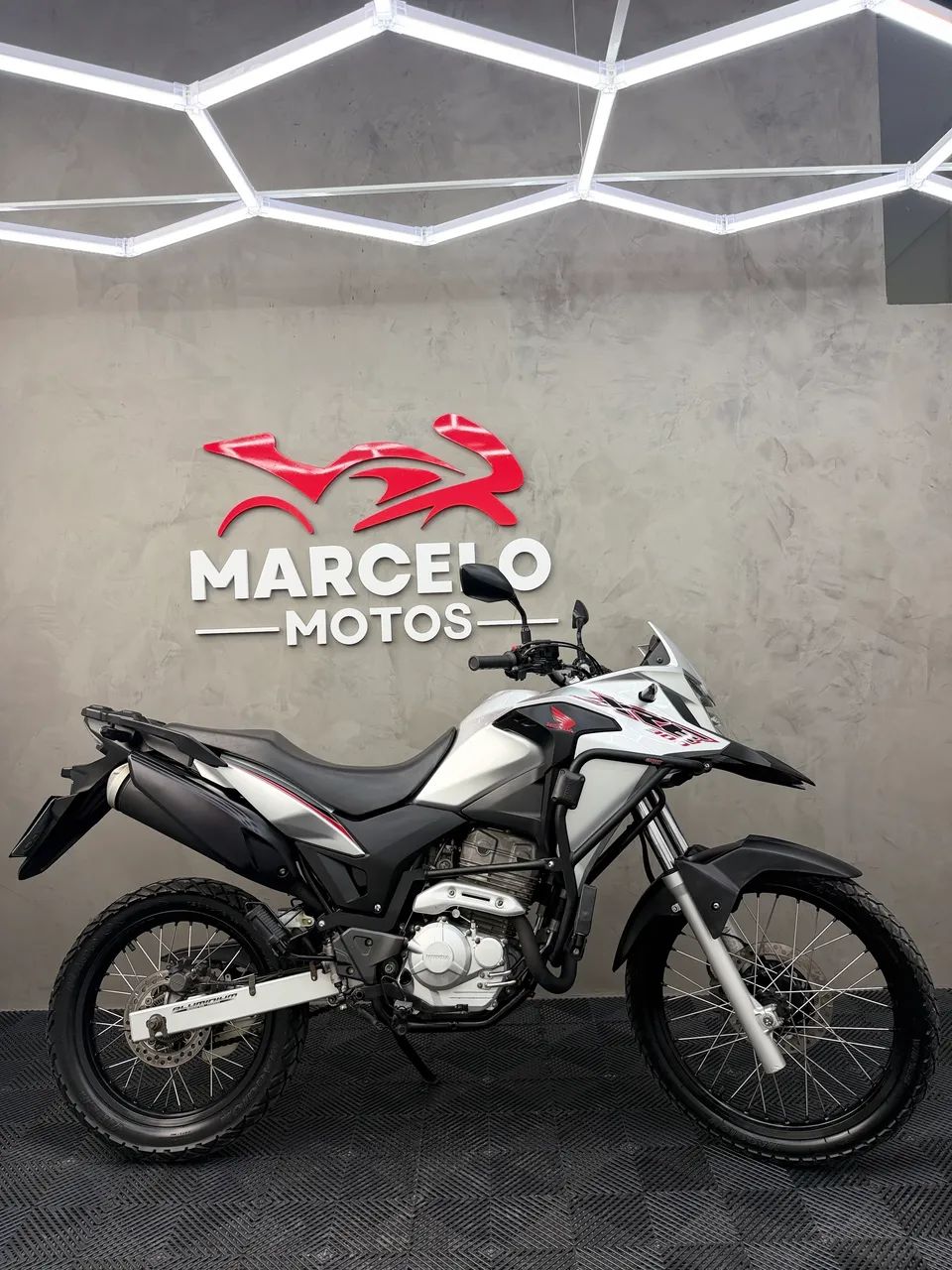HONDA XRE 300 ABS  - Foto 4