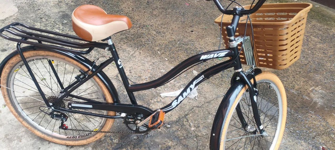 Vendo bicicleta aro 26 com marcha e cesta - Foto 4