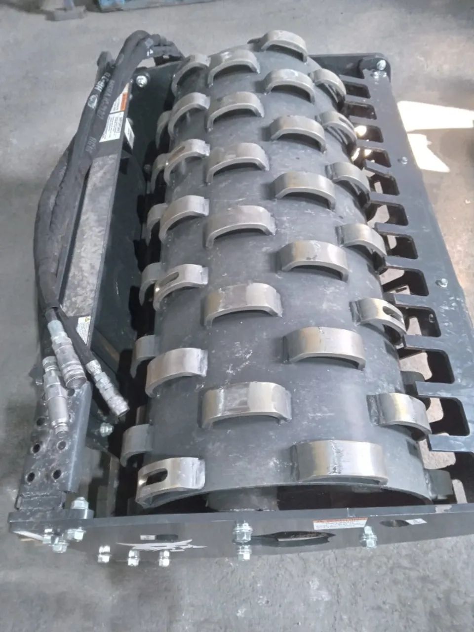 Implemento Rolo Compactador Pé De Carneiro 48pol. Ano 2024 - Foto 3