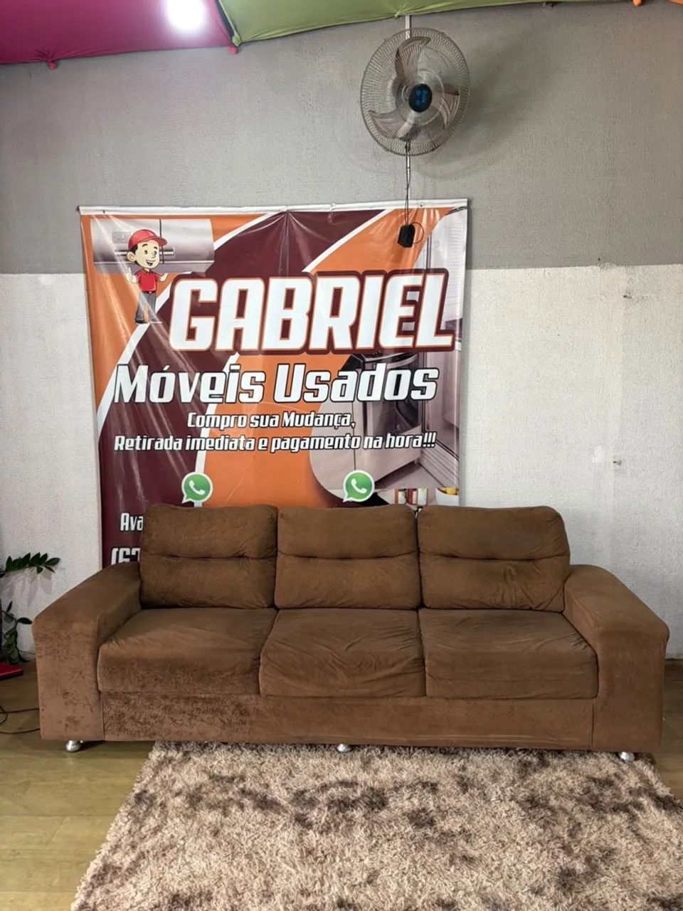 Sofá 3 lugares madeiramento reforçado (entrego)